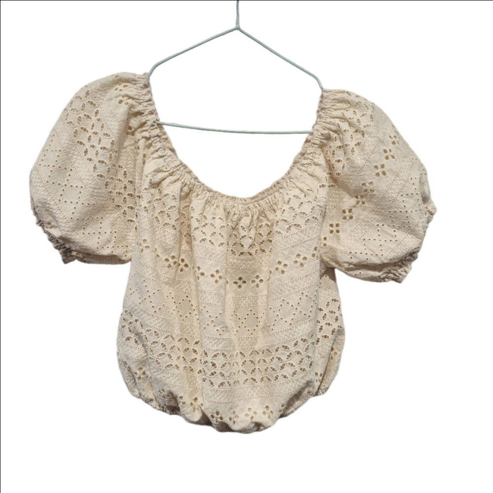Buffalo NWT Boho Beige Eyelet Puff Sleeve Blouse